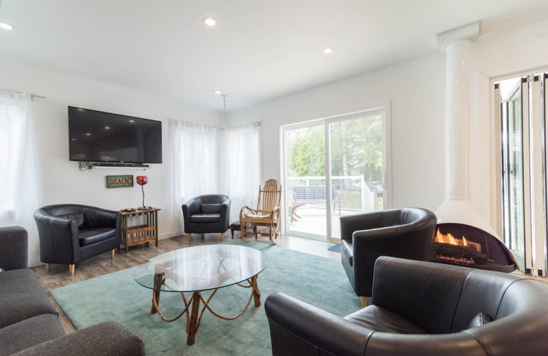 Cottage living room at Bobs Lake Cottages.