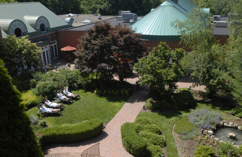 Grounds at The Spa at Norwich Inn.