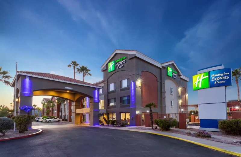 Exterior view of Holiday Inn Express Inn 