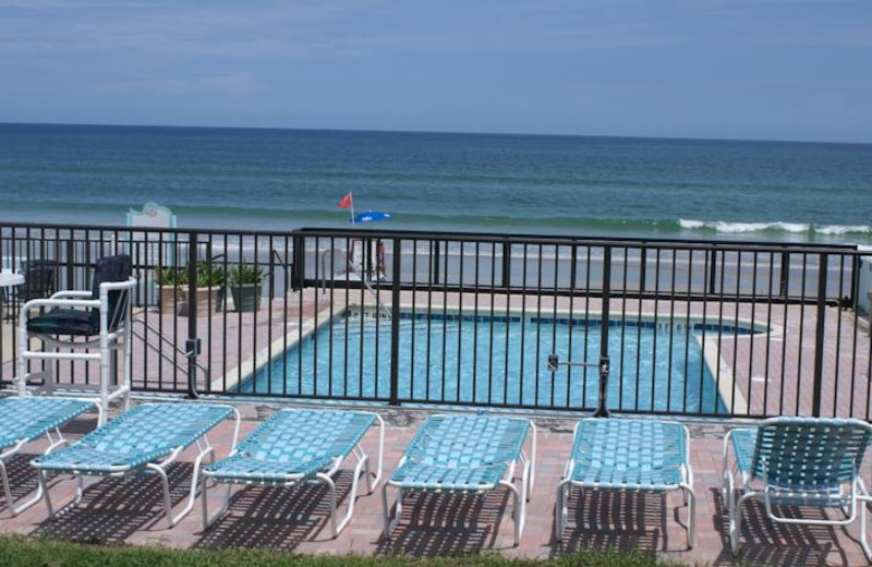 Outdoor pool at Daytona Shores Inn and Suites.