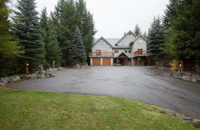 Exterior view of Lorimer Ridge Lodge.