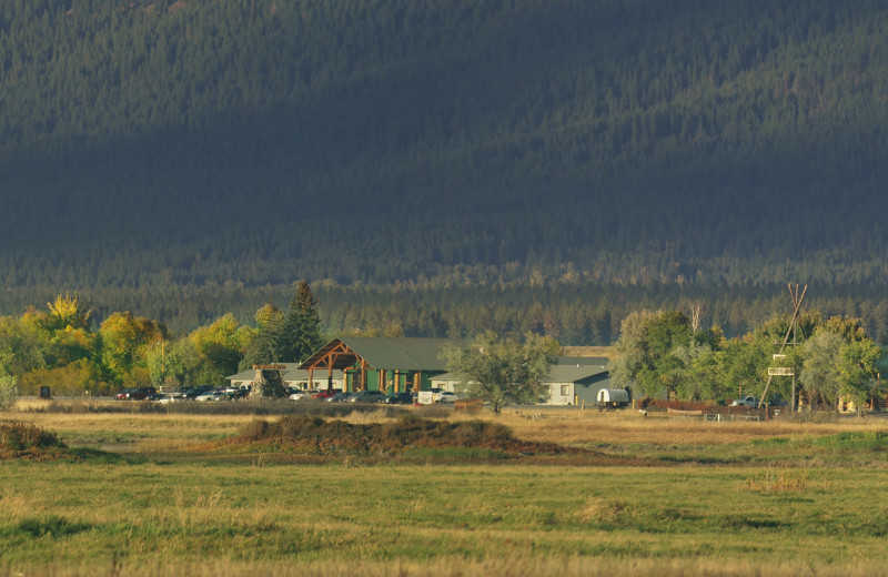 Exterior view of Ninepipes Lodge.