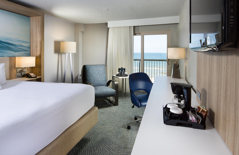 Guest room at Crowne Plaza Melbourne Oceanfront.