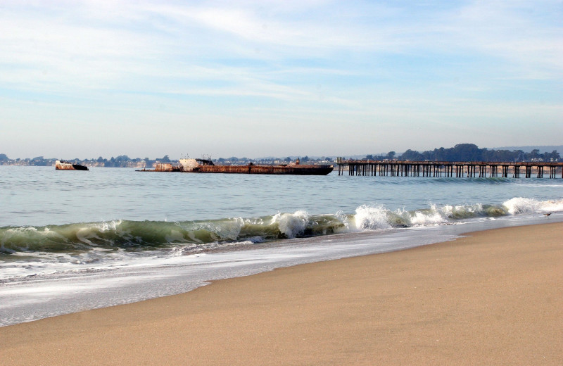 The beach at Best Western Seacliff Inn.