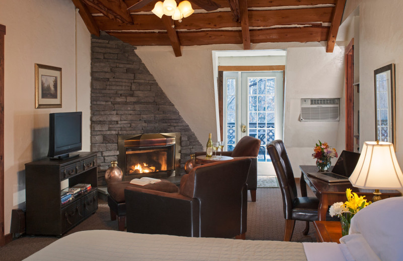 Guest room at Inn At Lake Joseph.