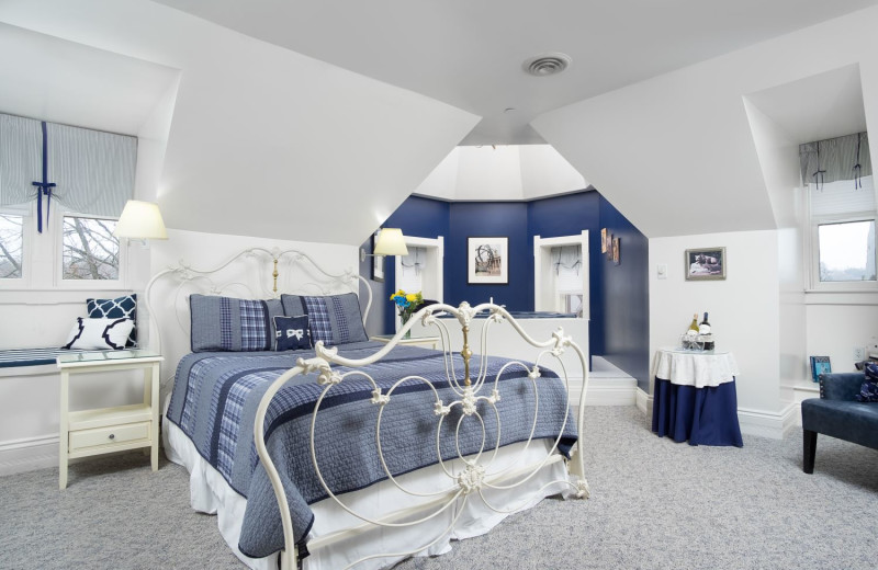 Guest room at Reynolds Mansion.