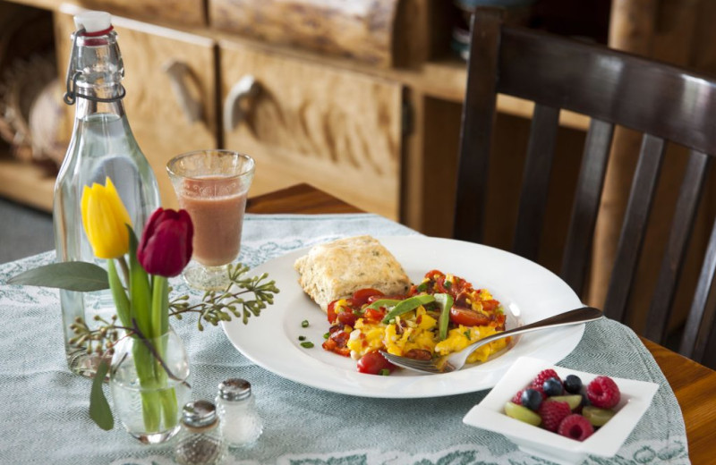 Breakfast at Good Medicine Lodge.