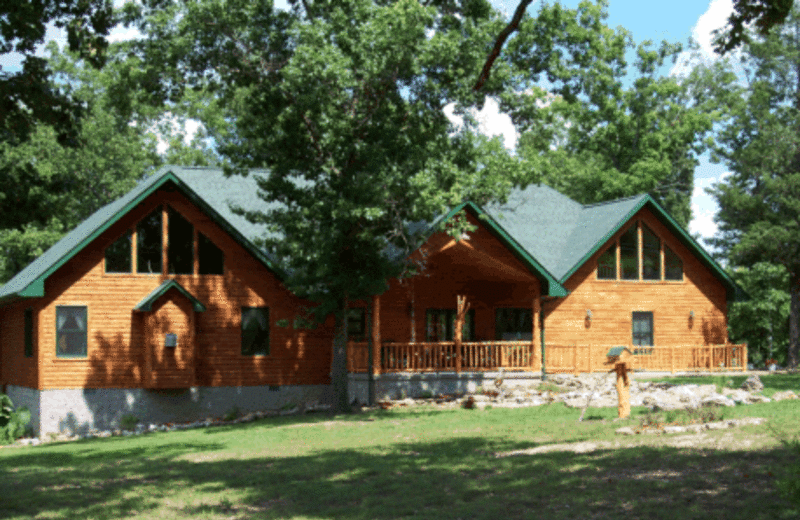 Exterior View of Cedar Springs Country Inn