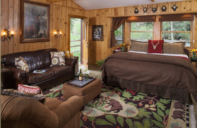 Cabin bedroom at O-Bar-O Cabins.