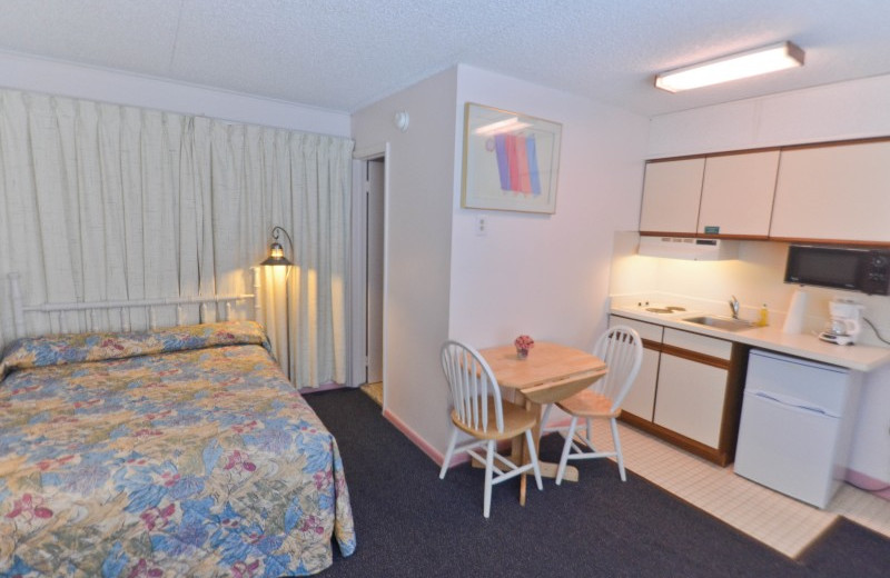 Guest room at Sea Scape Inn.