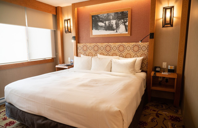 Guest room at Banff Ptarmigan Inn.