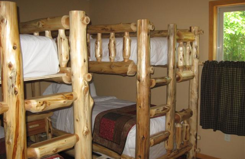 Bunk room at Eagle's Nest Cabin sleeps 4