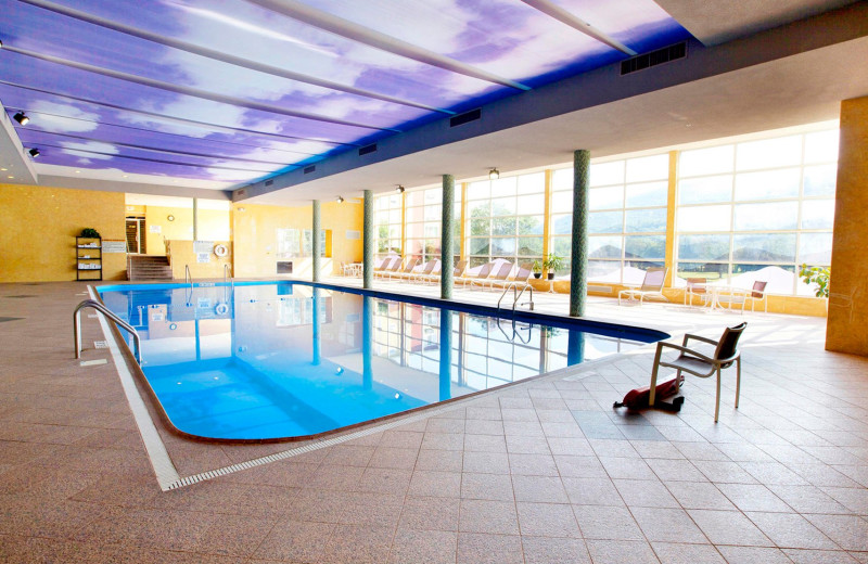 Indoor pool at Honor's Haven Retreat & Conference.