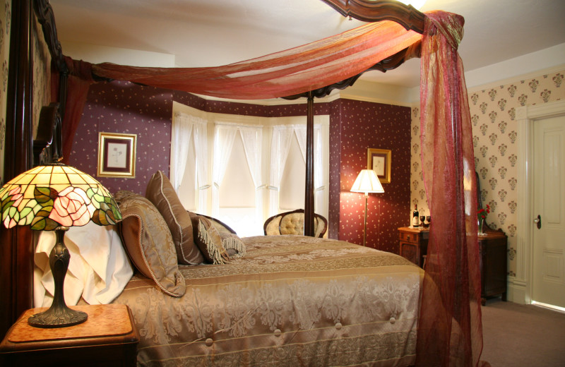 Guest room at Hennessey House Bed & Breakfast.