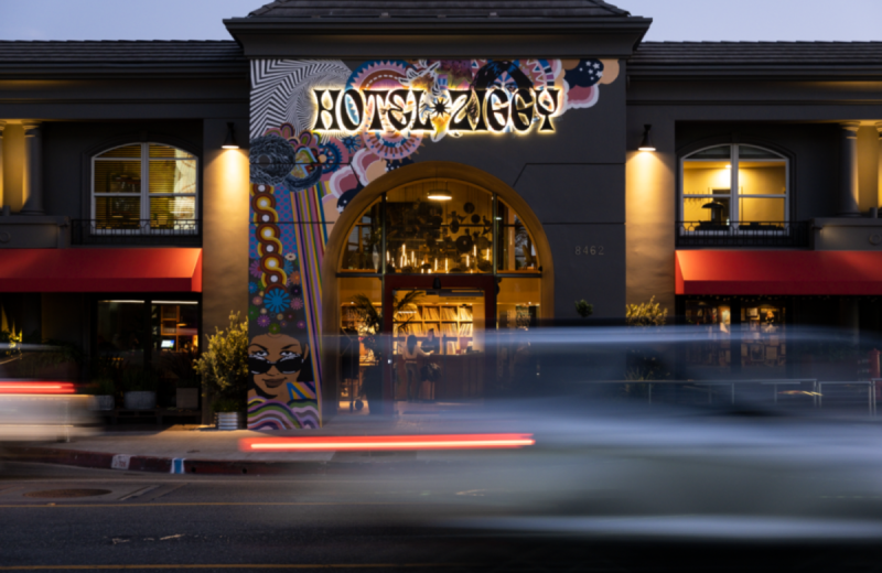 Exterior view of Hotel Ziggy Los Angeles.