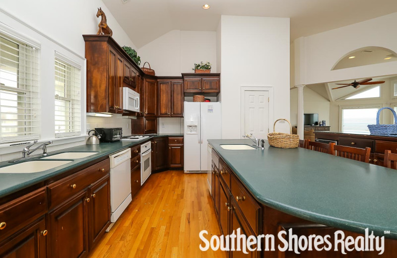 Rental kitchen at Southern Shores Realty.