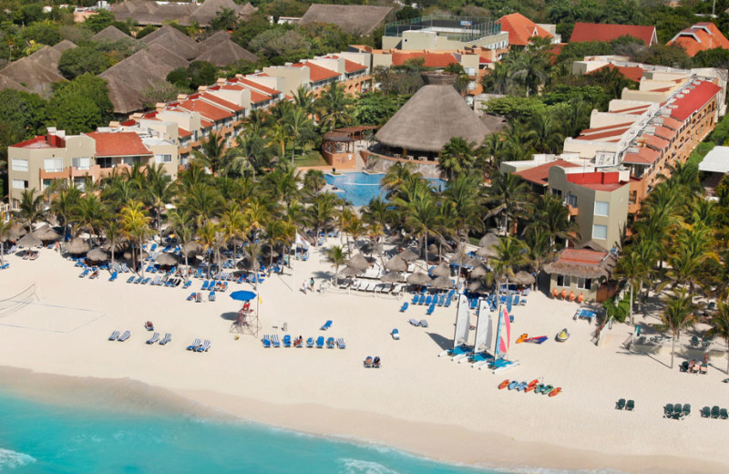 Aerial view of Club Viva Azteca.