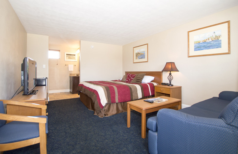 Guest room at Mark III Inn.