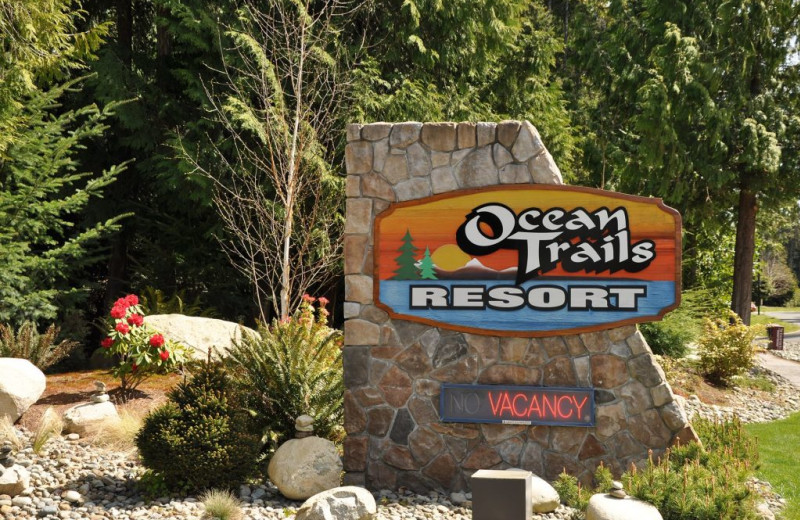 Welcome sign for Ocean Trails Resort.