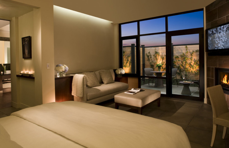 Guest room at Bardessono.