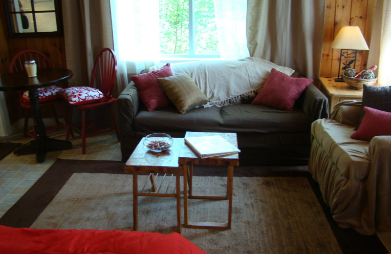 Cottage living room at Bay Leaf Cottages & Bistro.