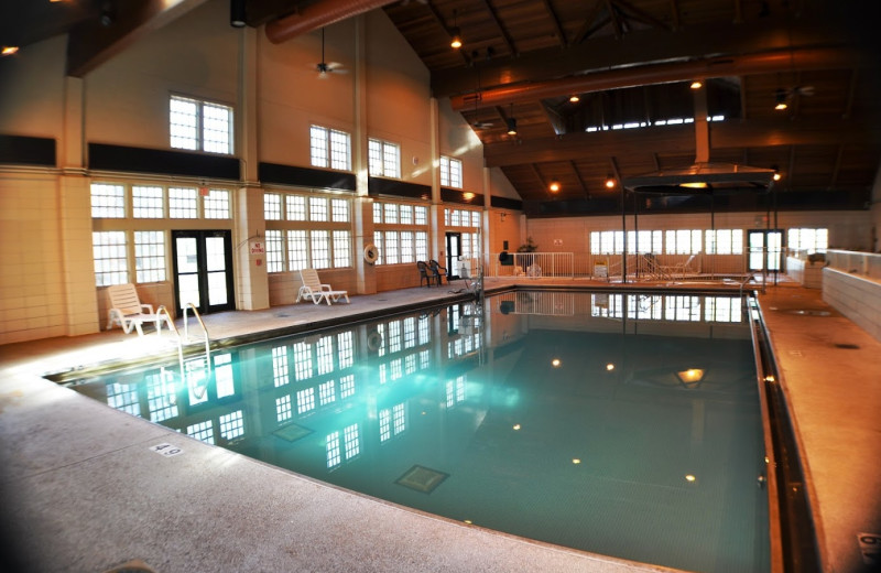 Indoor pool at Starved Rock Lodge & Conference Center.