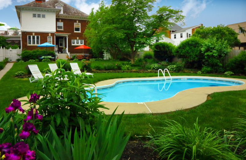 Outdoor pool at Old Square Inn.