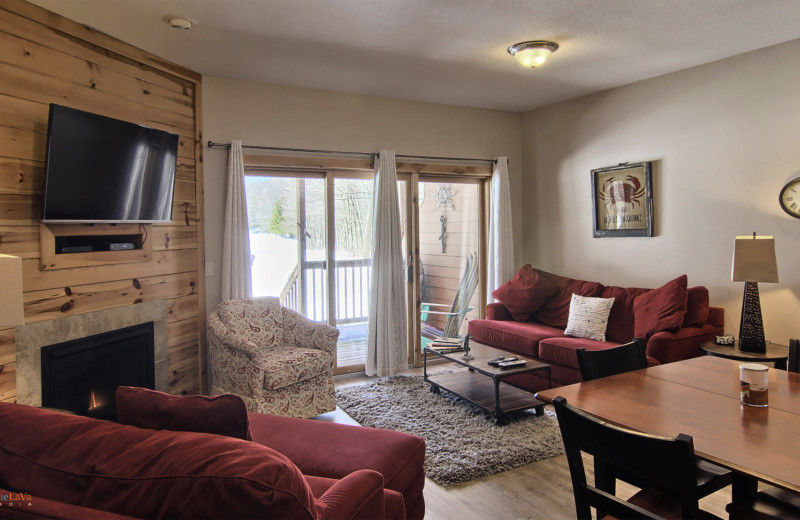 Guest living room at Hawk's Eye Golf Resort.