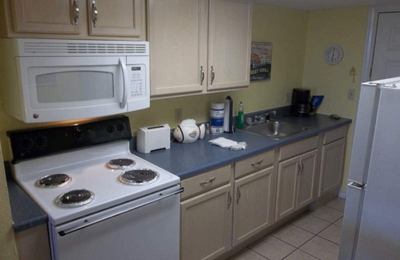 Guest kitchen at Sea Breeze Suites Port Aransas.