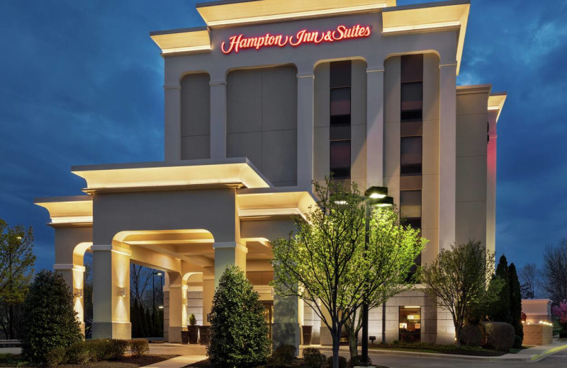 Exterior view of Hampton Inn 