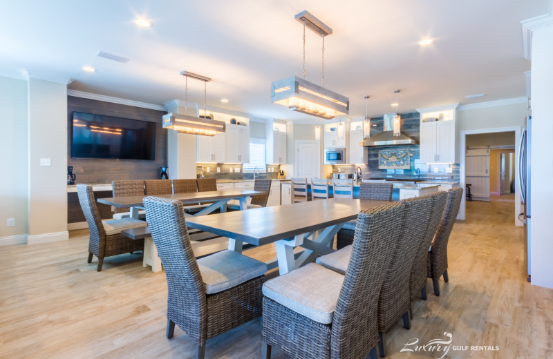 Rental kitchen at LuxuryGulfRentals.com.