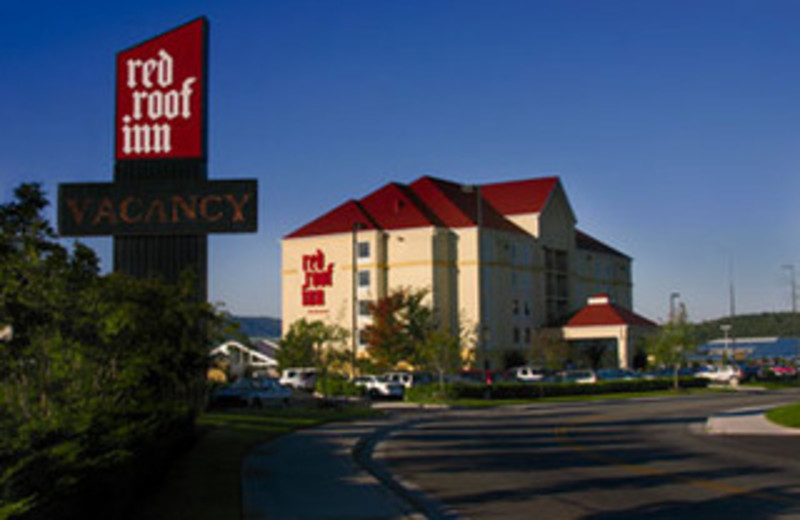 Exterior View at Red Roof Inn