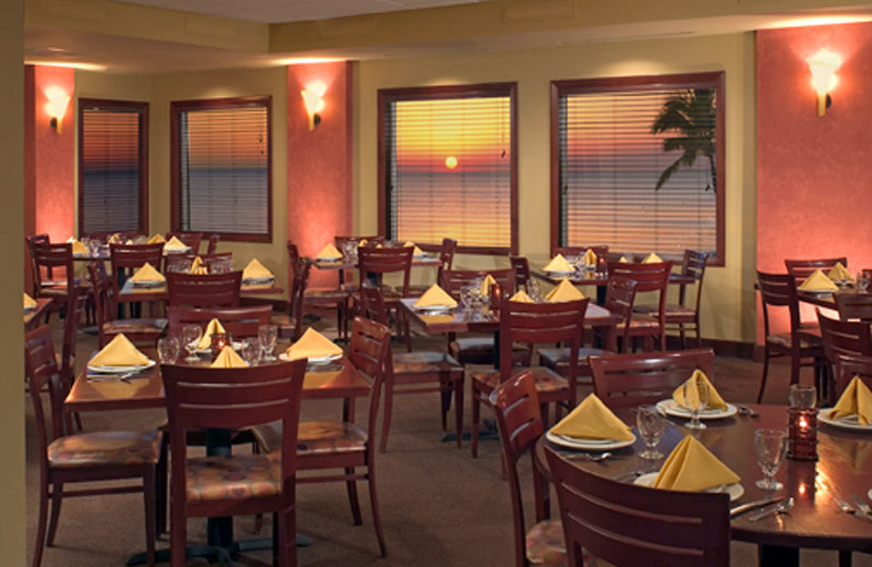 Fine Dining at DiamondHead Beach Resort
