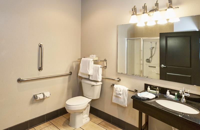 Park Point Marina Inn