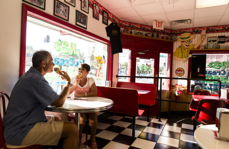 Dining near Indian Point.