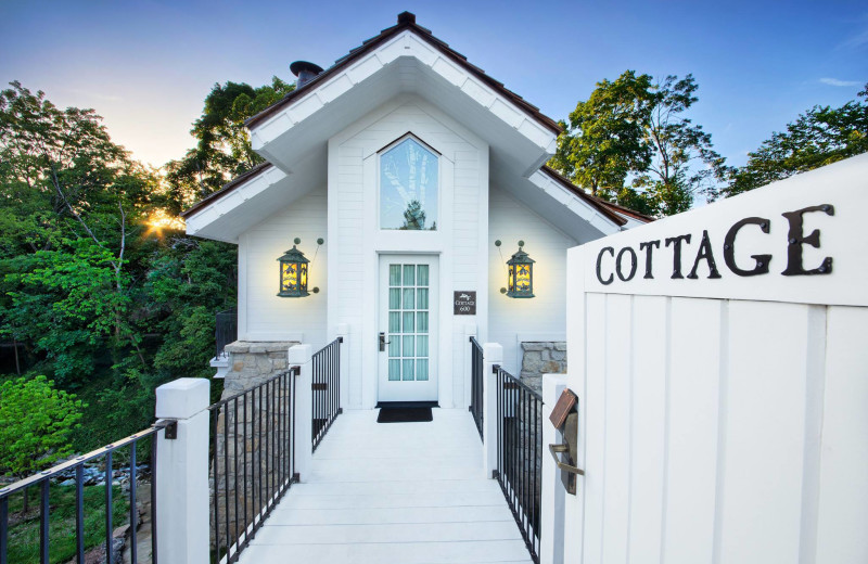 Guest cottage at Big Cedar Lodge.