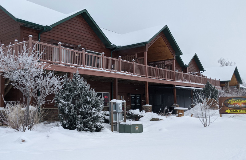 Exterior view of Appeldoorn's Sunset Bay Resort.