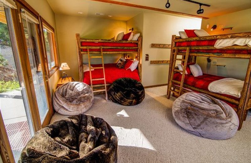 Rental bunk beds at Black Diamond Vacation Rentals.