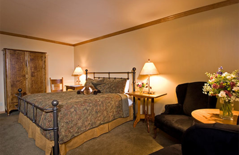 Guest Room at Parkway Inn