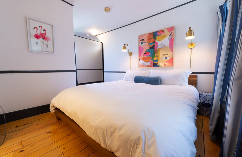Guest room at Addison Choate.