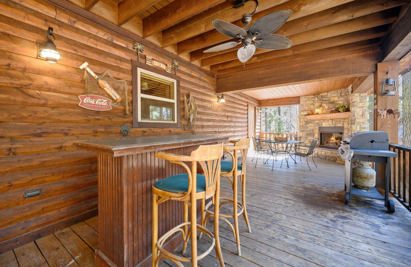 Rental deck at Blue Beaver Luxury Cabins.