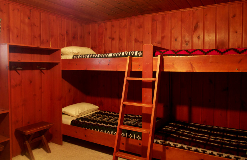 Multiple Bunk Bed Guest Room at Elvyn Lea Lodge