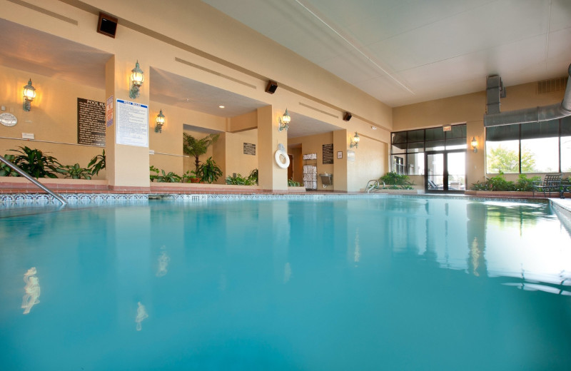 Indoor pool at Embassy Suites Columbia - Greystone.