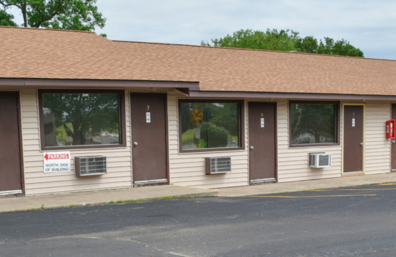 Exterior view of Mark Twain Landing.