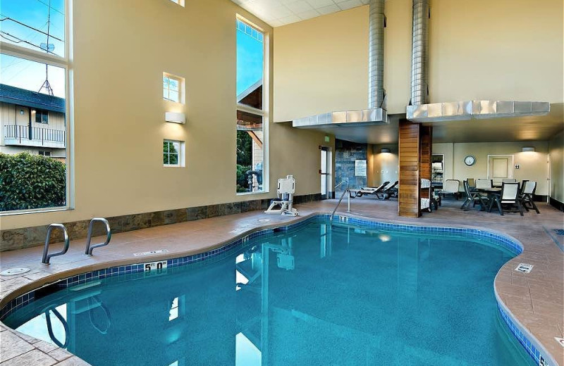 Indoor pool at Oxford Suites Silverdale.