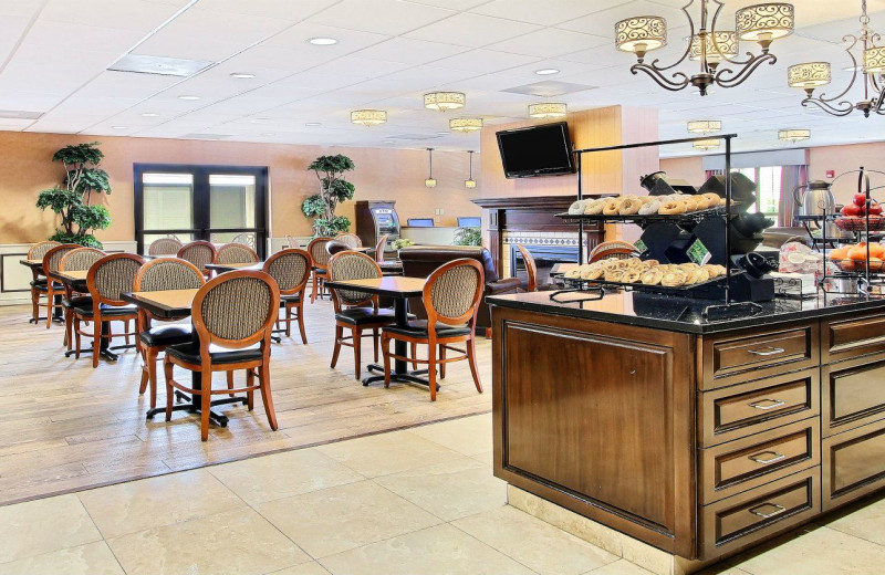 Continental Beakfast at Best Western Plus Savannah Historic District