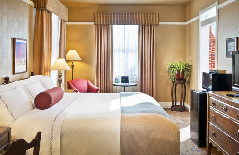 King guest room at Hassayampa Inn.
