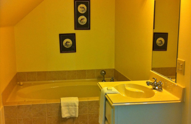 Guest bathroom at The Abbe House Inn.