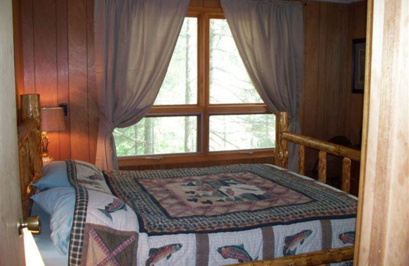 Cabin bedroom at Tamarack Resort.