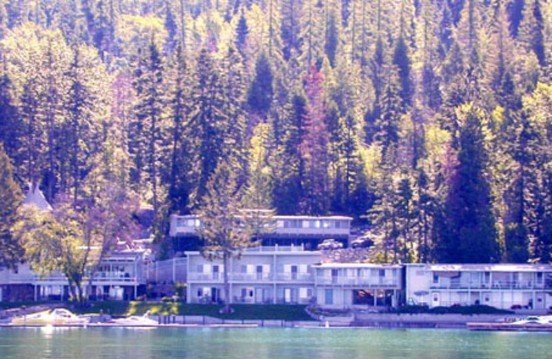 Exterior View of Many Springs Flathead Lake Resort